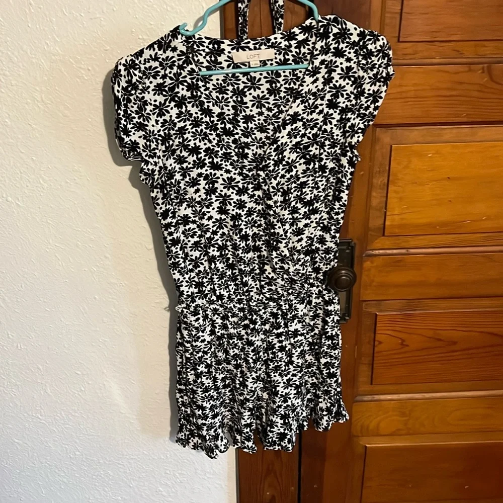Loft floral romper 0 - Picture 3 of 6
